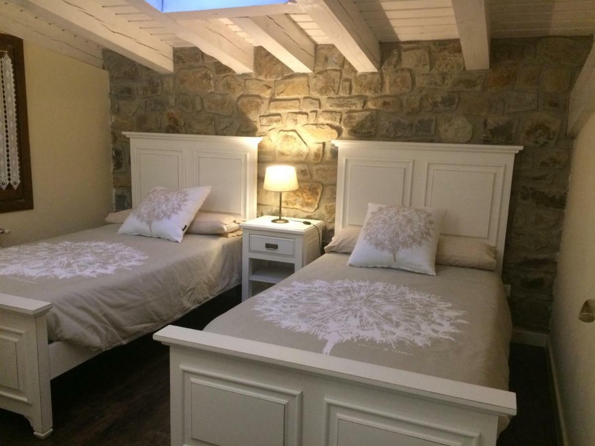 Casa Rural El Rincon De Maria Villoslada de Cameros Εξωτερικό φωτογραφία
